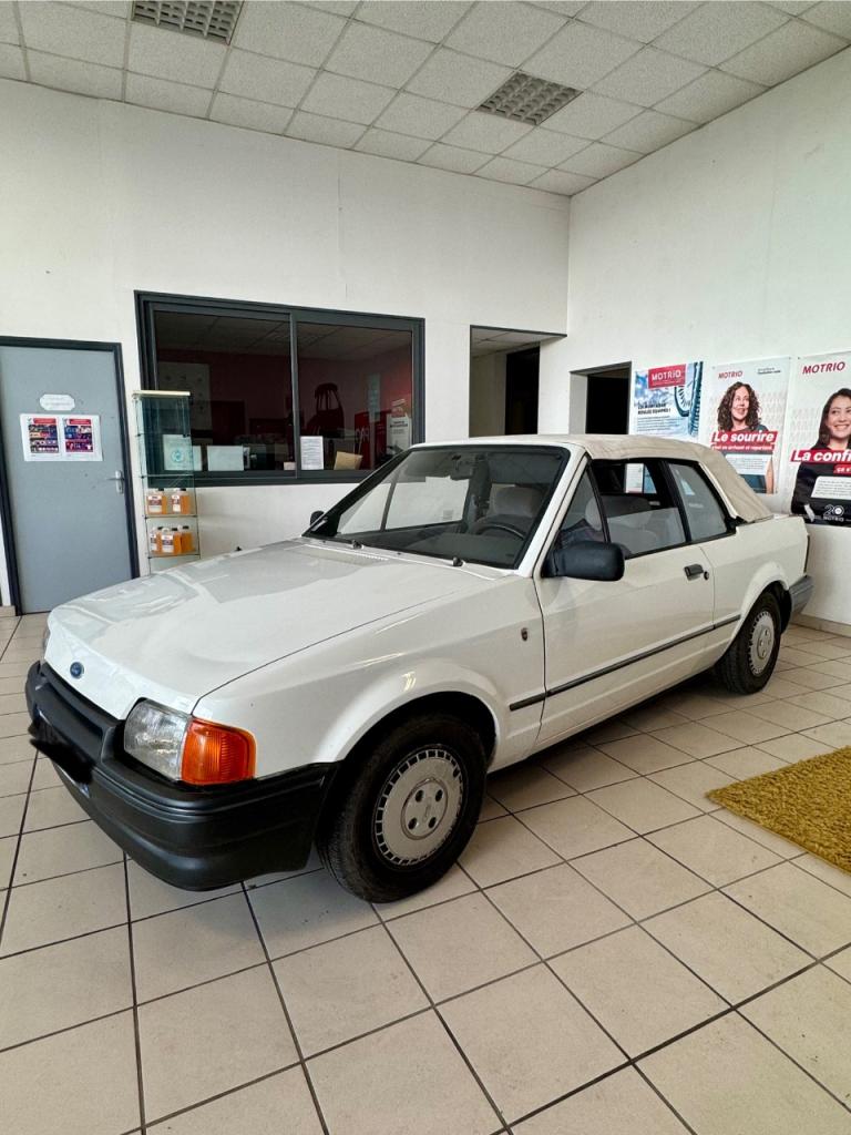FORD Escort - 1987 LesAnciennes.com
