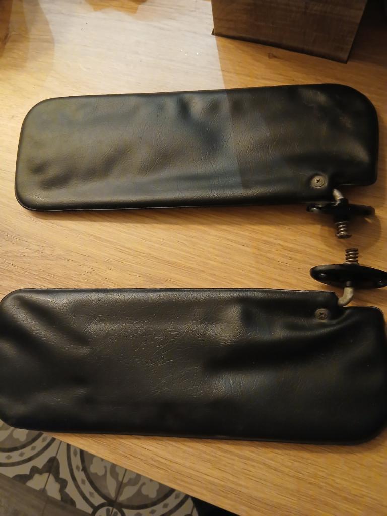 Pare soleil LesAnciennes.com