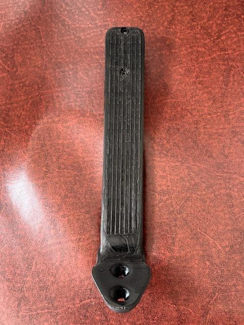 Pédale d'accélérateur pour Maserati Indy LesAnciennes.com