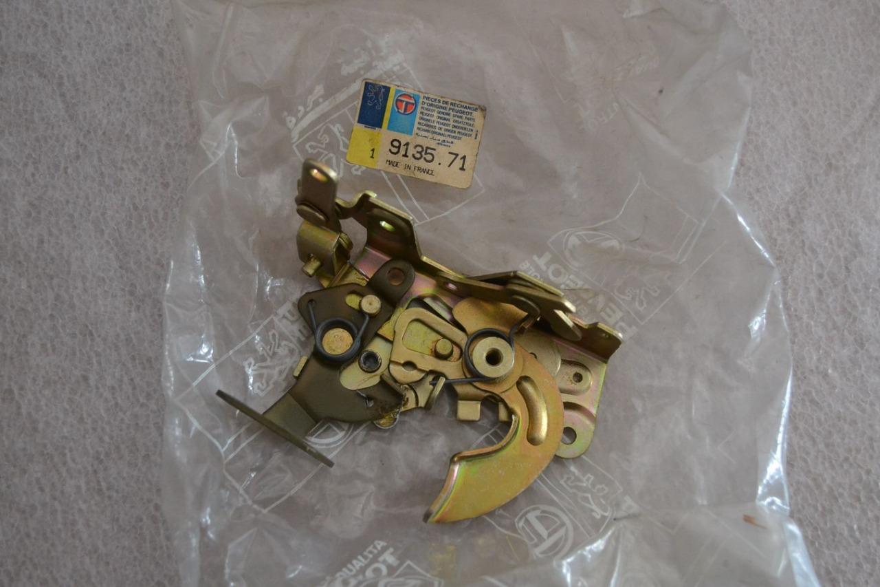 Serrure porte AR G PEUGEOT 505, neuve LesAnciennes.com