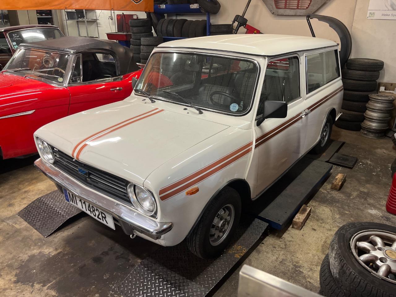 AUSTIN Mini Clubman Estate - 1981 LesAnciennes.com