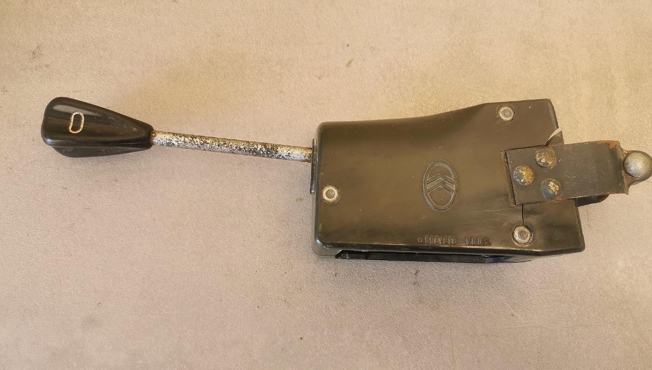 Comodo phare klaxon CITROEN 2CV LesAnciennes.com