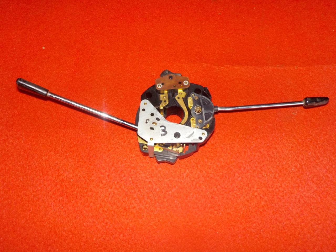 Commodo RENAULT 8 (R8) Gordini LesAnciennes.com