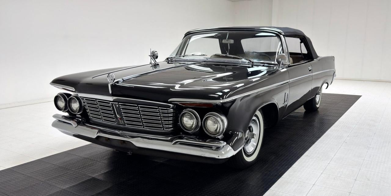 1963 Chrysler Imperial Crown LesAnciennes.com
