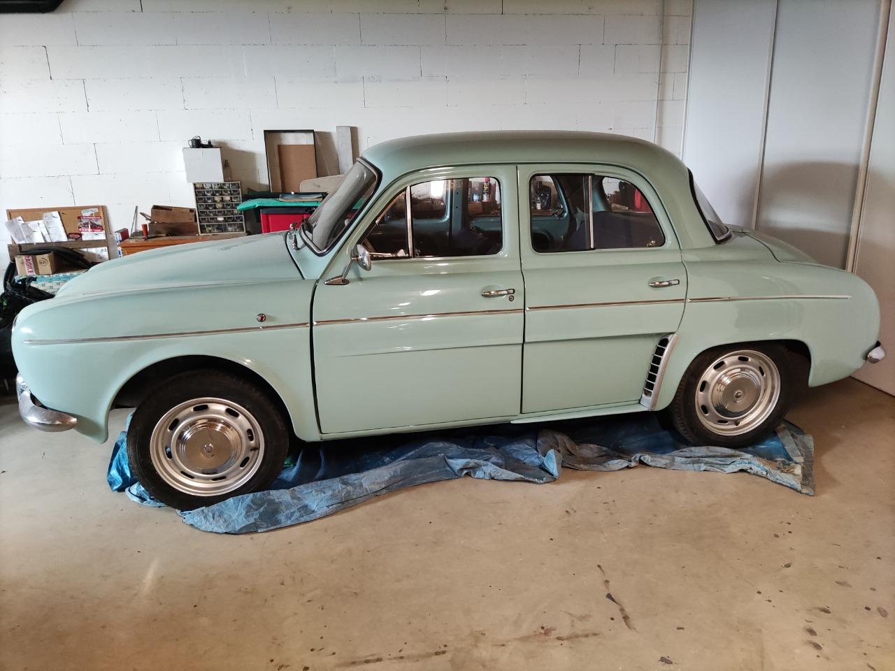 RENAULT Dauphine R1094 EXPORT - 1964 LesAnciennes.com