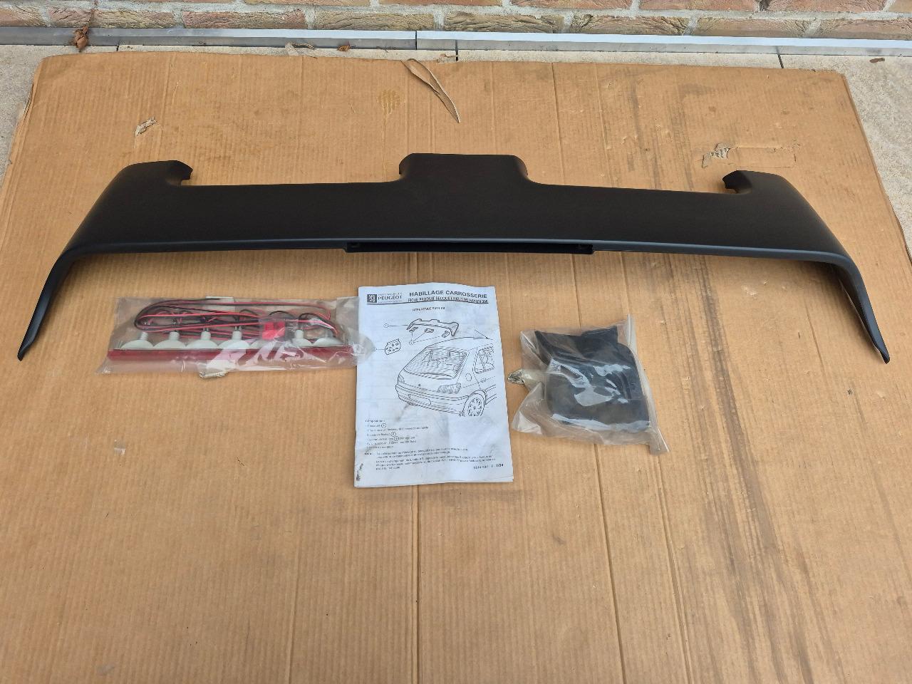 Becquet AR PEUGEOT 306 LesAnciennes.com