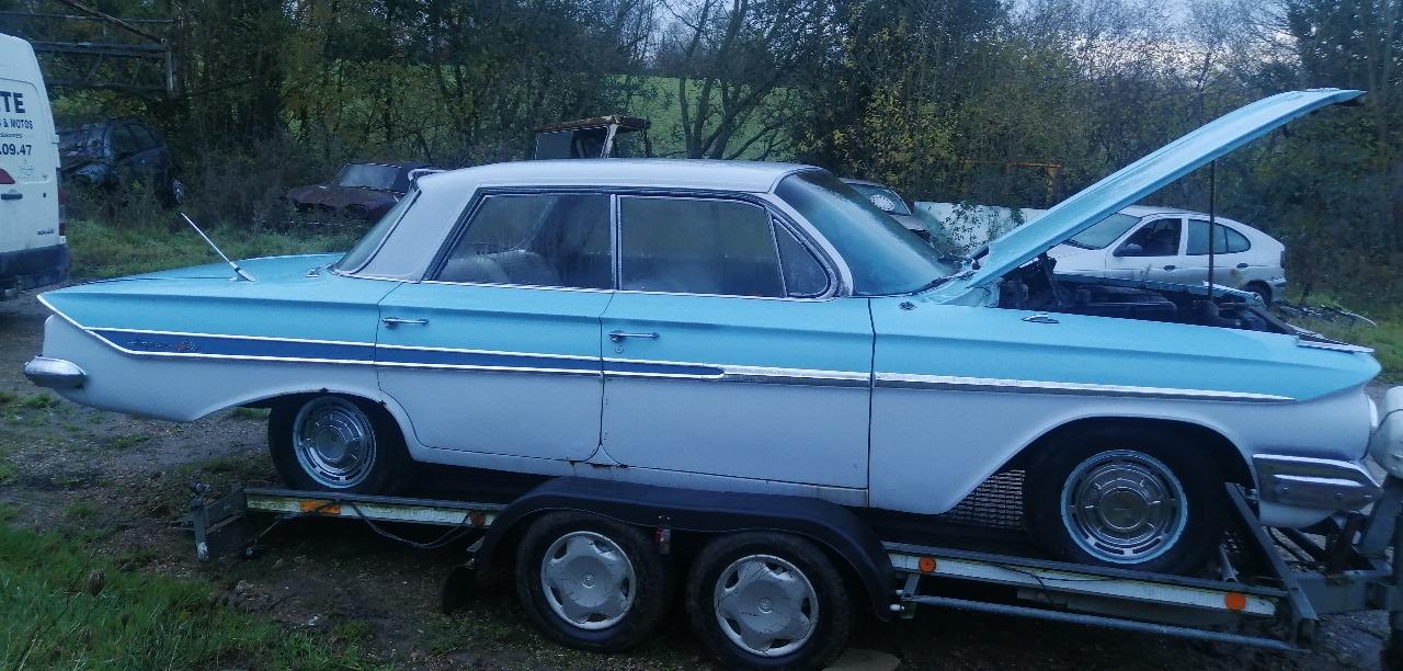 CHEVROLET Impala Berline - 1961 LesAnciennes.com
