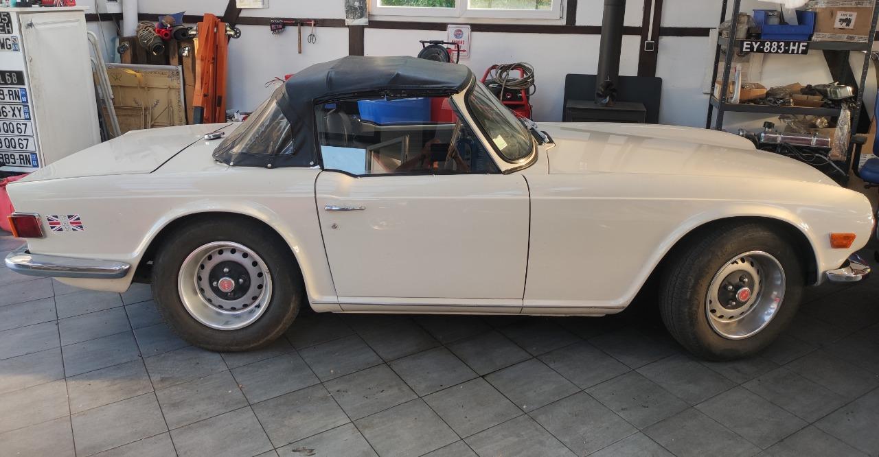 TRIUMPH TR6 Carburateurs - 1969 LesAnciennes.com