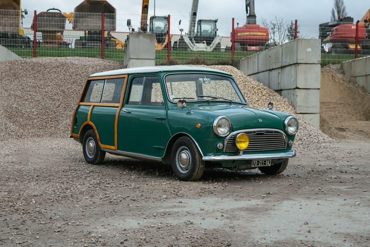 1970 Innocenti Mini Traveller LesAnciennes.com