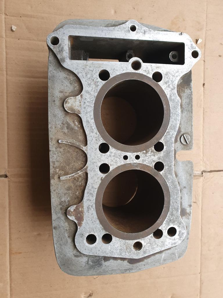 Cylindre moto YAMAHA XS 500 LesAnciennes.com