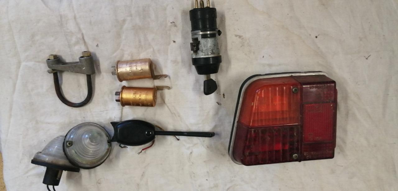 Lot de pièces CITROEN 2CV 6 LesAnciennes.com