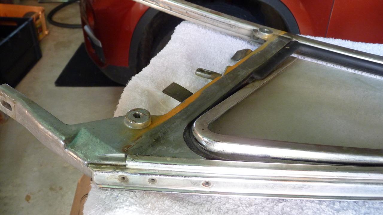 Pièces 1502-2000 Lèves vitres G+D LesAnciennes.com