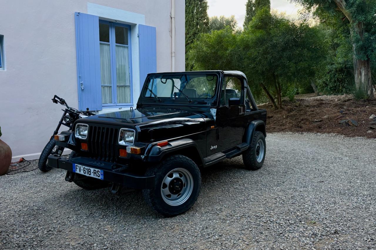 JEEP Wrangler TEXAN - 1989 LesAnciennes.com