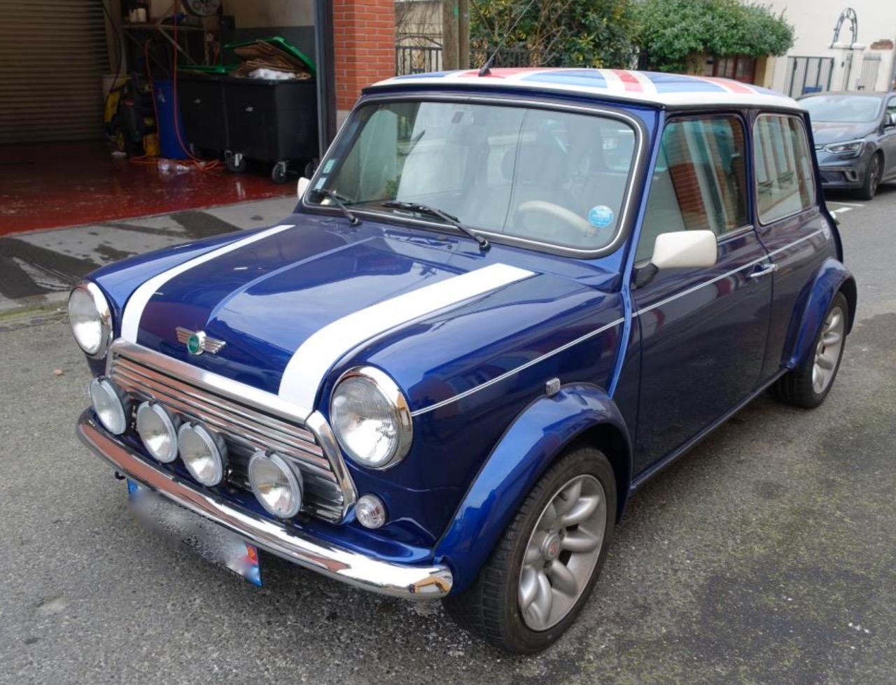 ROVER Mini Cooper Forever - 2000 LesAnciennes.com