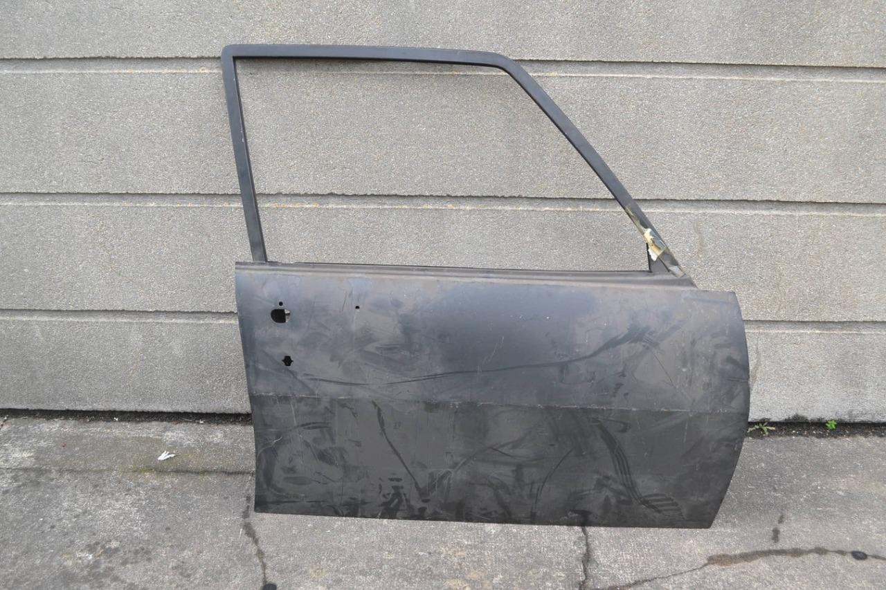 Porte AV DTE PEUGEOT 504 AV 1974 LesAnciennes.com