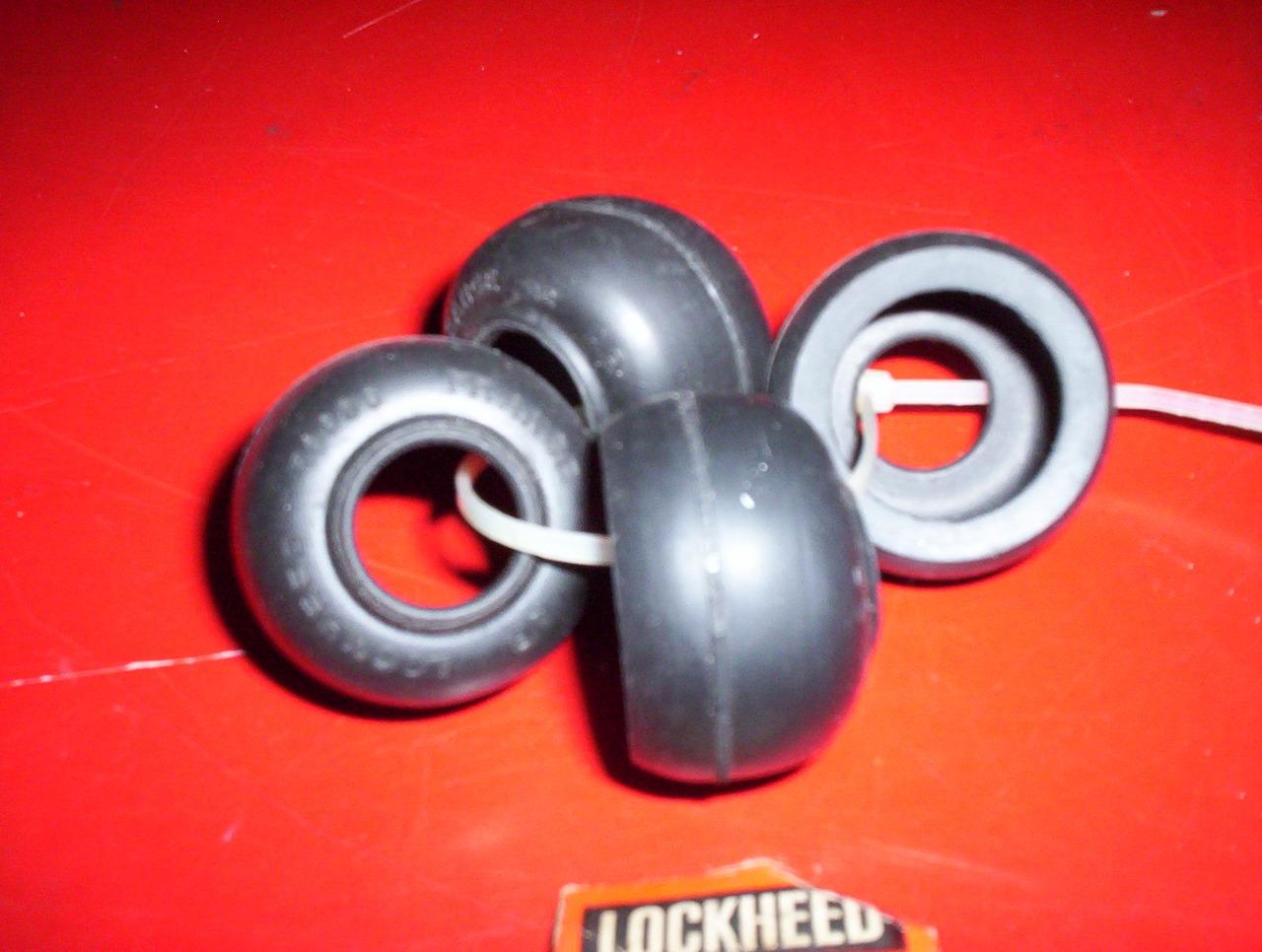 Simca versaille ariane 4 capuchons cylindre roue LesAnciennes.com