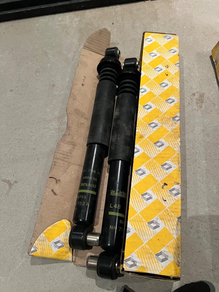 Amortisseurs RENAULT 21 (R21) LesAnciennes.com