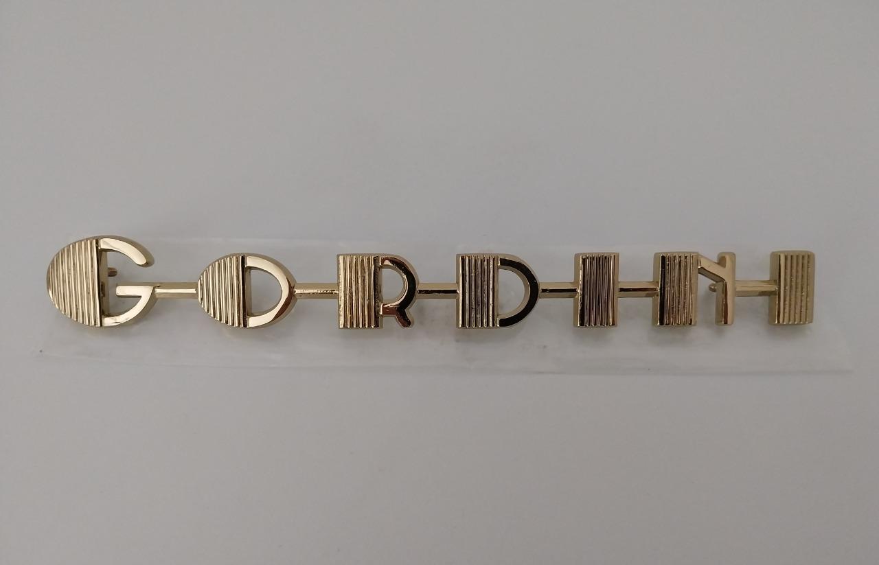 Insigne RENAULT 8 (R8) Gordini LesAnciennes.com