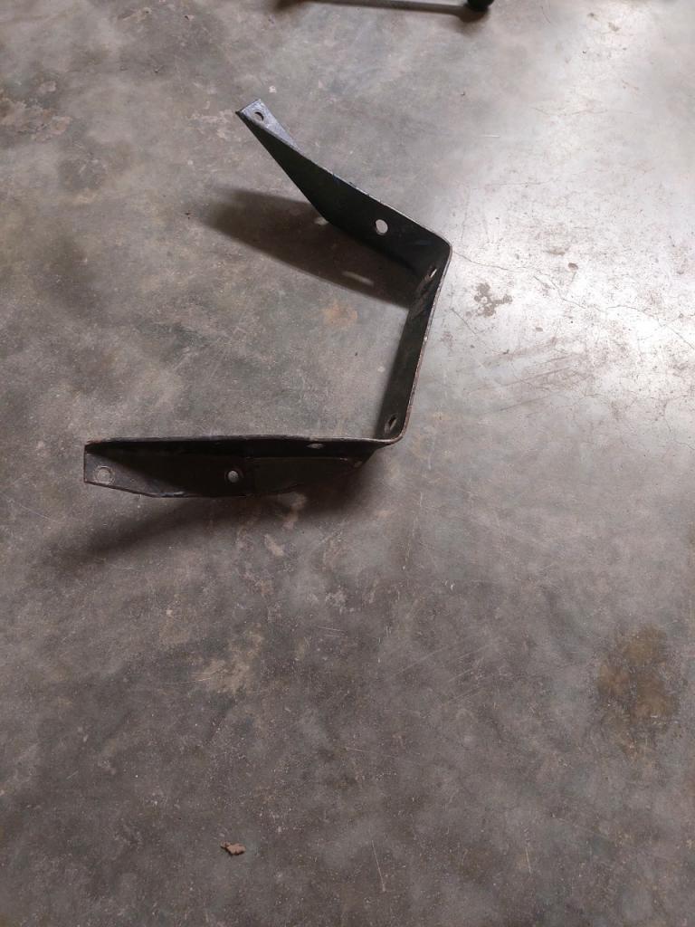 MG Support MG TF LesAnciennes.com