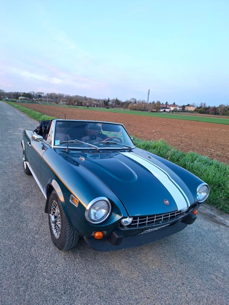 FIAT 124 124 sport - 1975 LesAnciennes.com