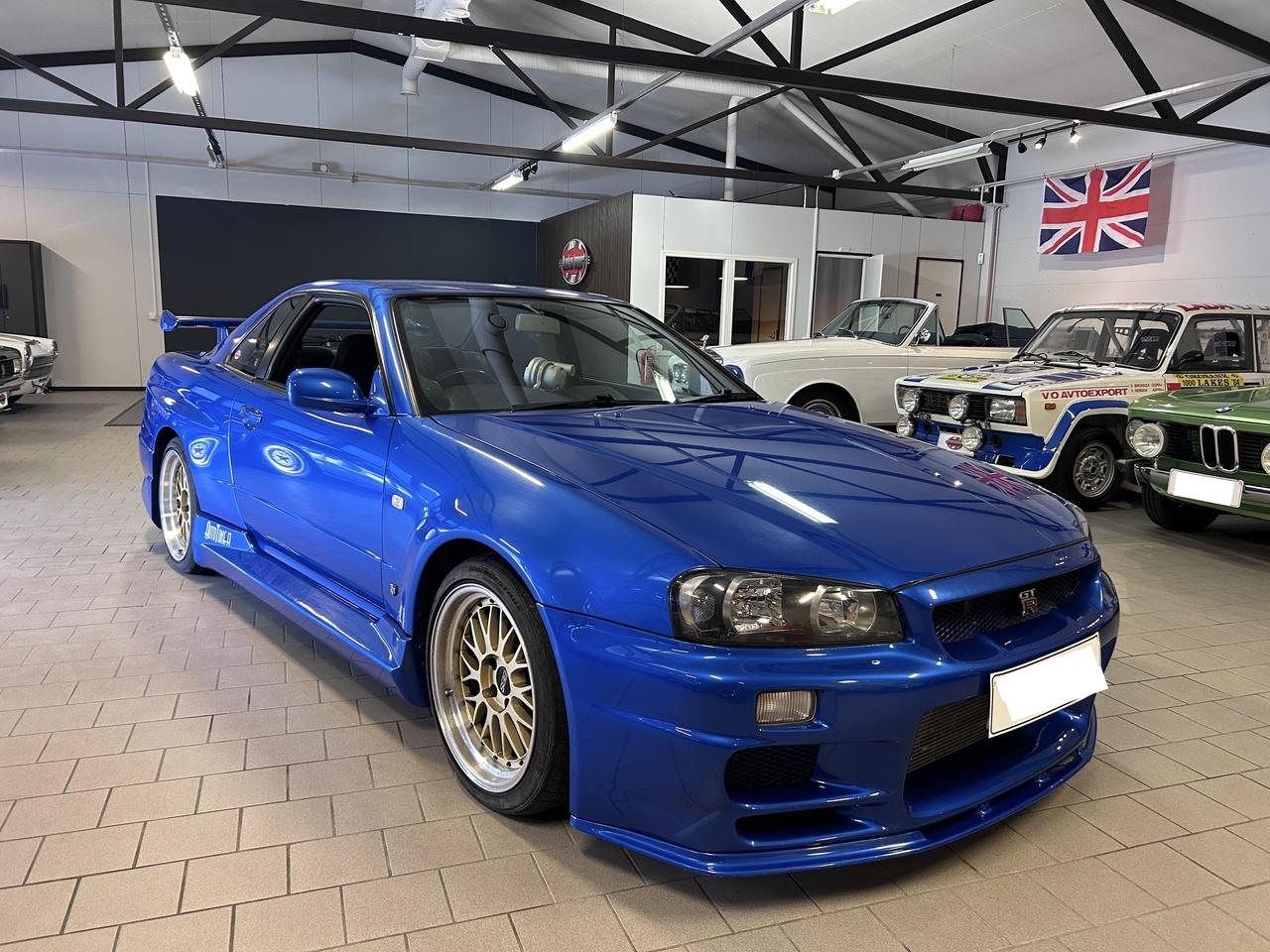2001 Nissan Skyline GT-R LesAnciennes.com