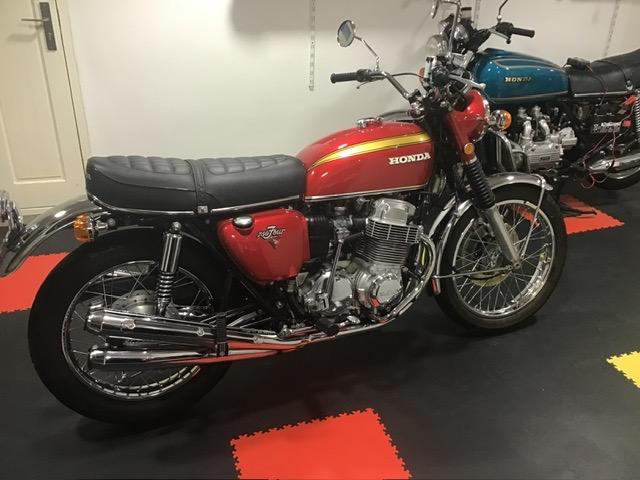 HONDA CB 750 Four K1 - 1973 LesAnciennes.com