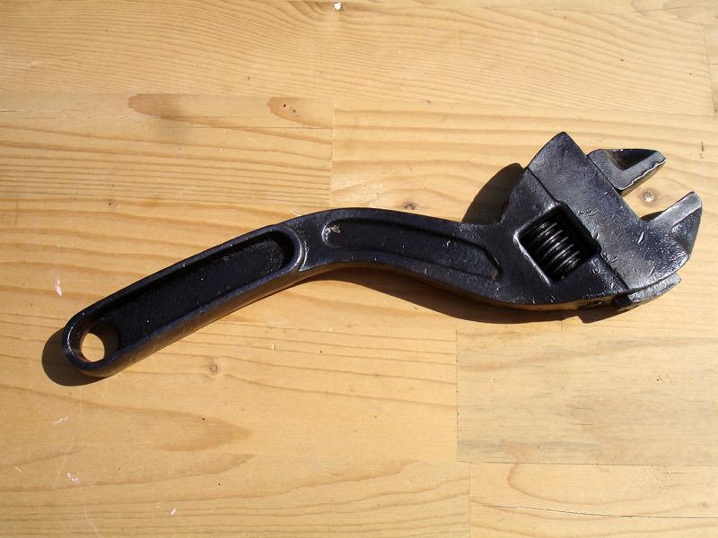 Grosse clé à molette WW2 type Westcott militaria LesAnciennes.com