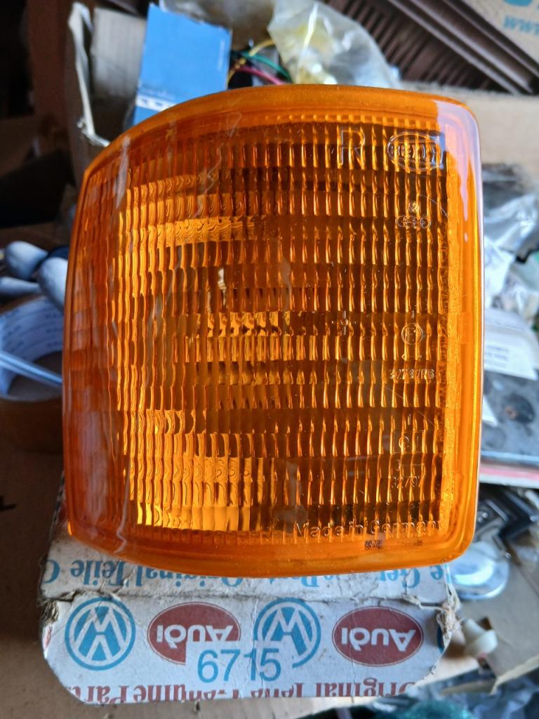 Clignotant AUDI 80 B2 LesAnciennes.com