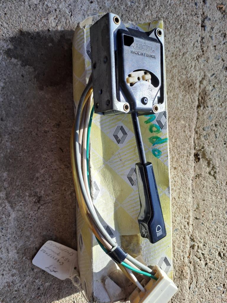 Commodo RENAULT 14 (R14) LesAnciennes.com