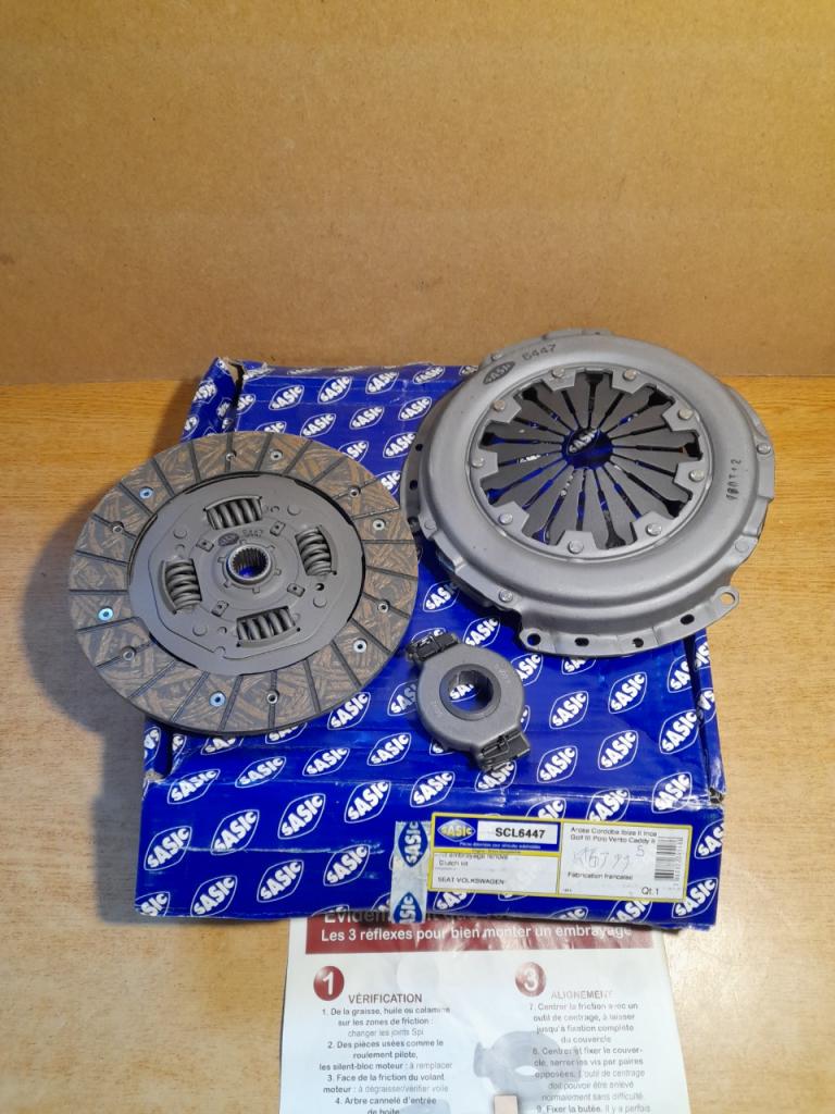 Kit embrayage golf III 1.6L polo III SCL6447 LesAnciennes.com