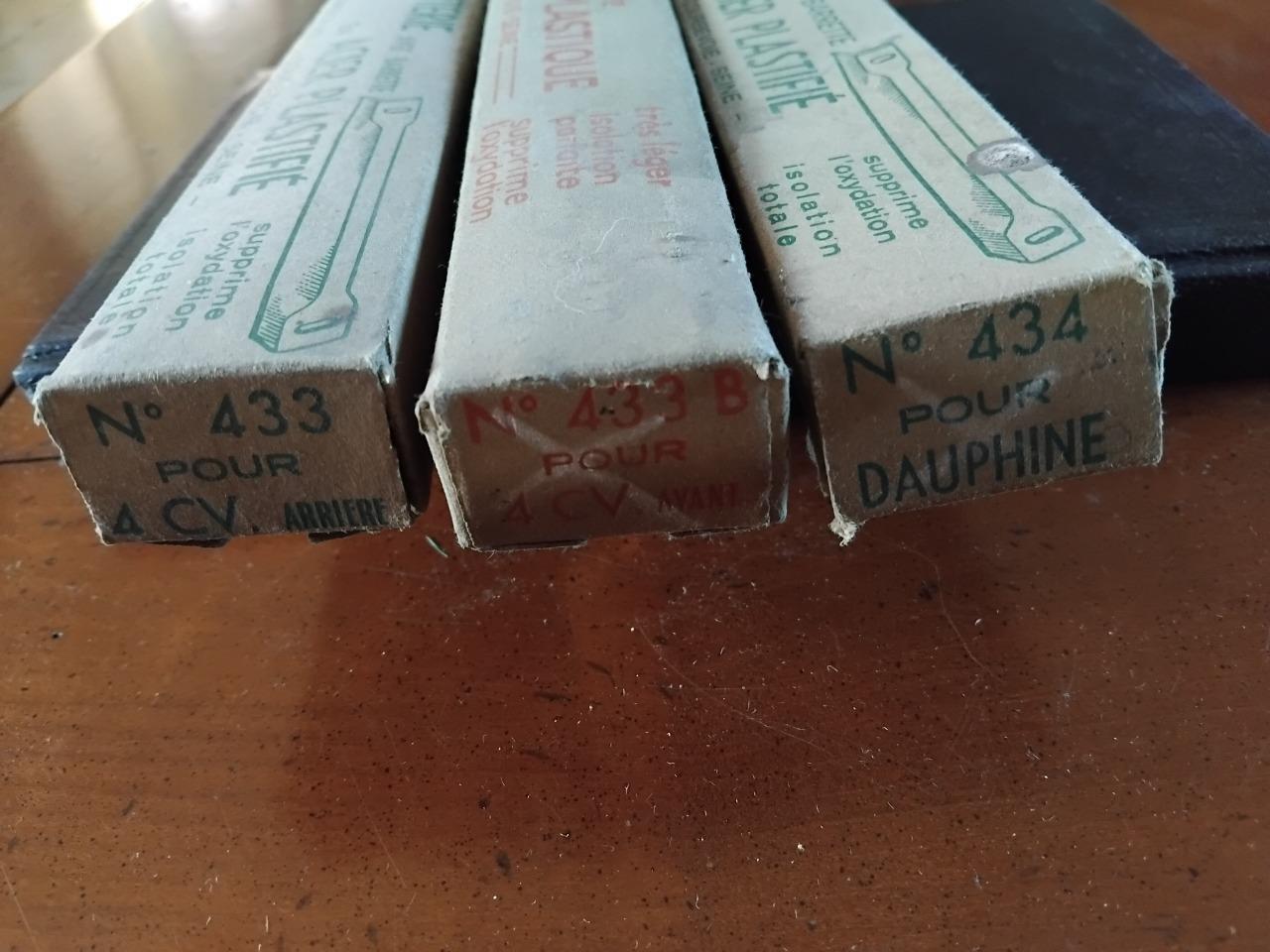 Fixe batterie RENAULT 4CV / DAUPHINE LesAnciennes.com