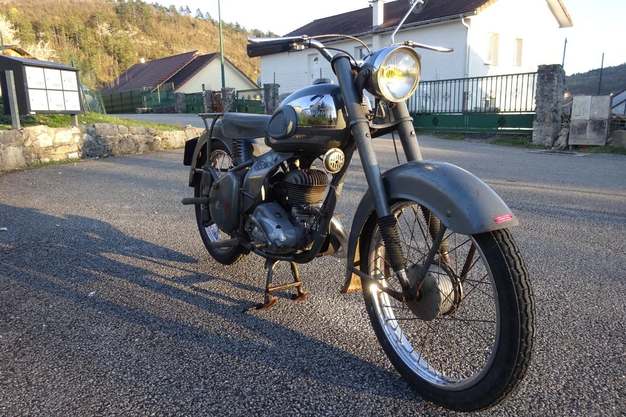 PEUGEOT 57 TLS - 1959 LesAnciennes.com