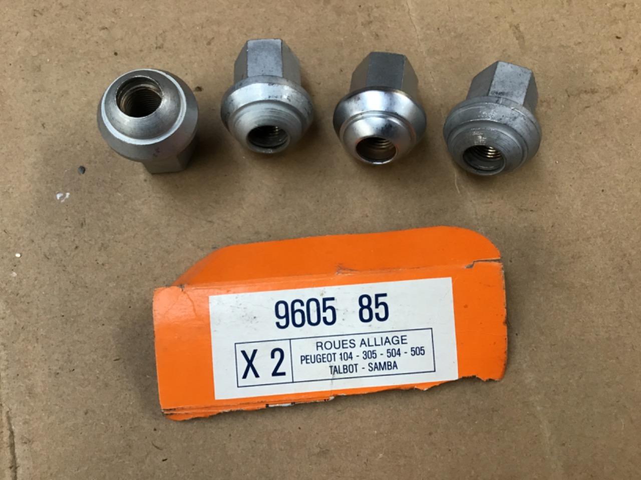 ÉCROUS ROUE NEUFS PEUGEOT 504/104/305/505/SAMBA LesAnciennes.com