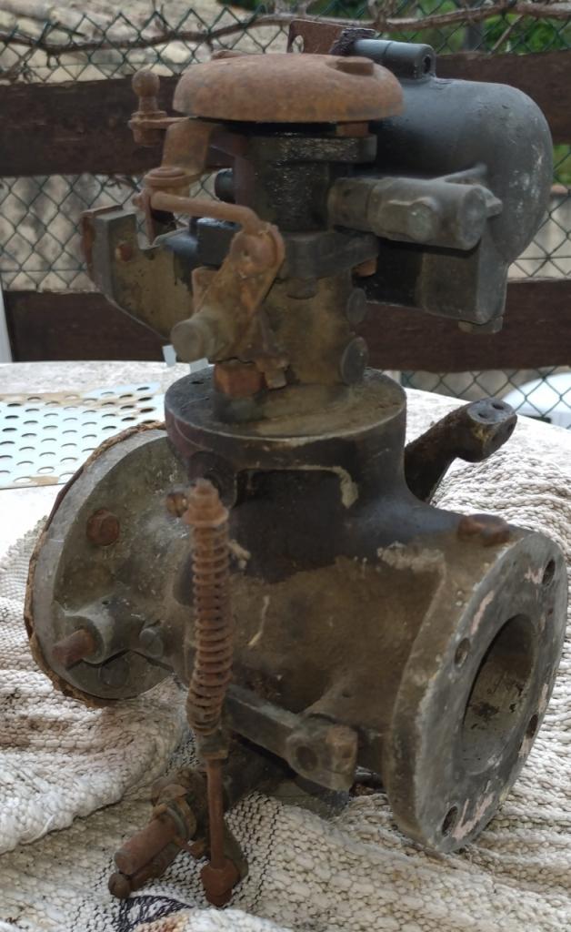 CARBURATEUR GAZOGENE RENAULT. LesAnciennes.com