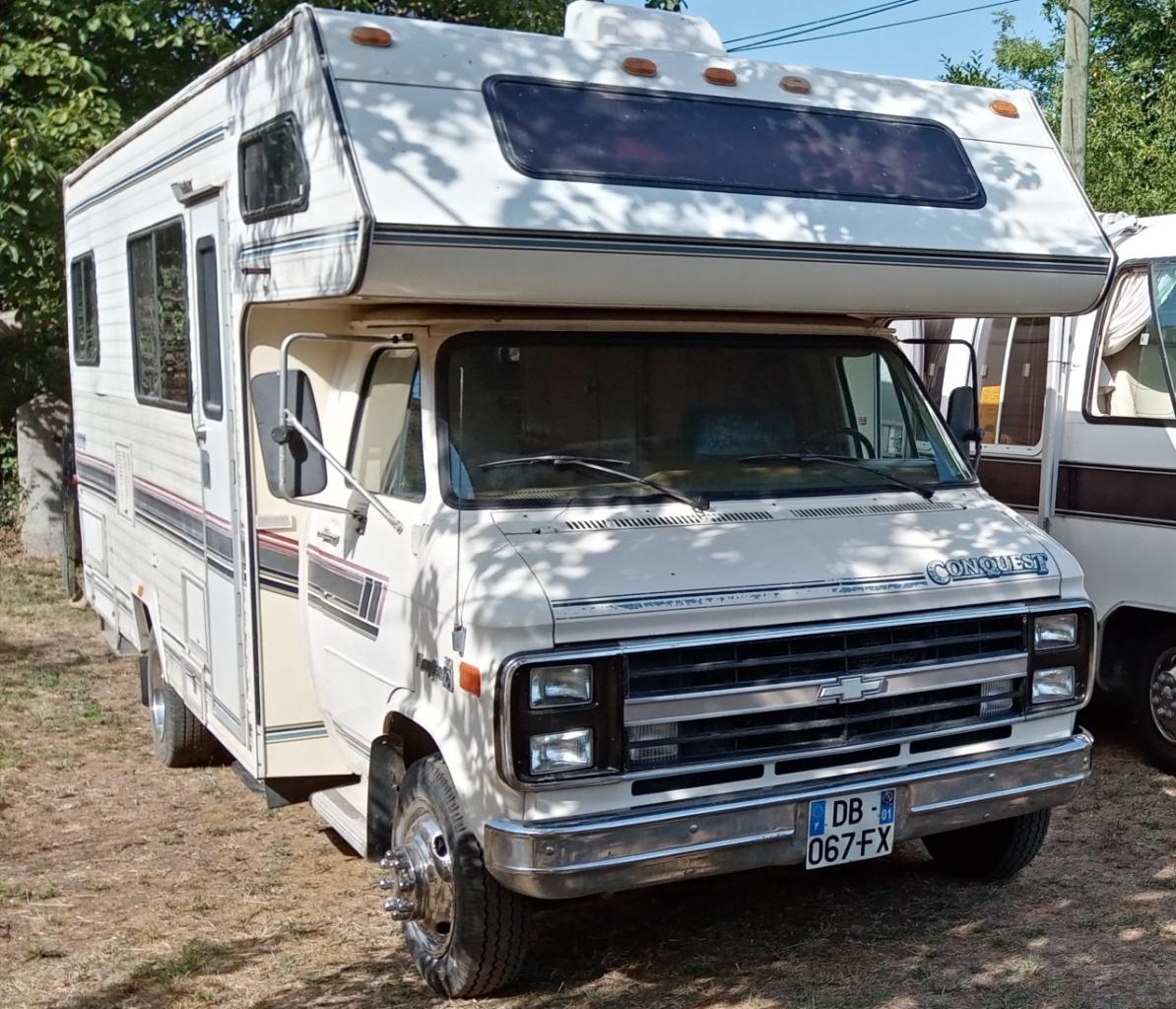 CHEVROLET Chevy Van - 1982 LesAnciennes.com