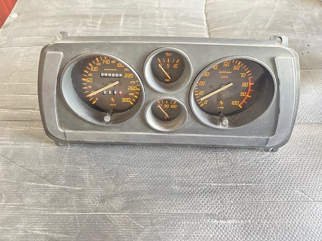 Compteur pour Ferrari 348 LesAnciennes.com