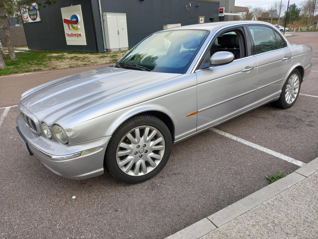 JAGUAR XJ6 - 2005 LesAnciennes.com