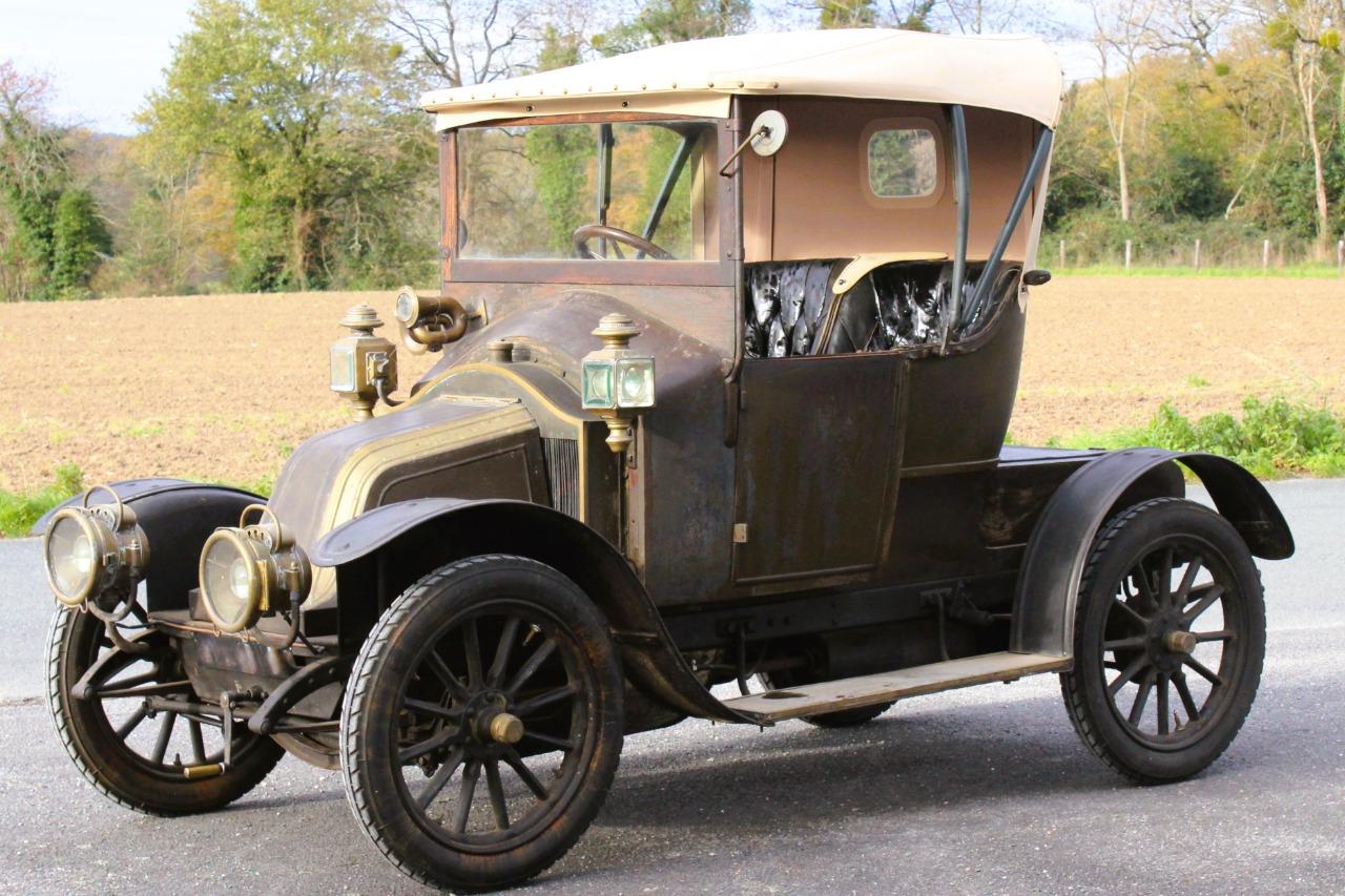 RENAULT AX - 1908 LesAnciennes.com