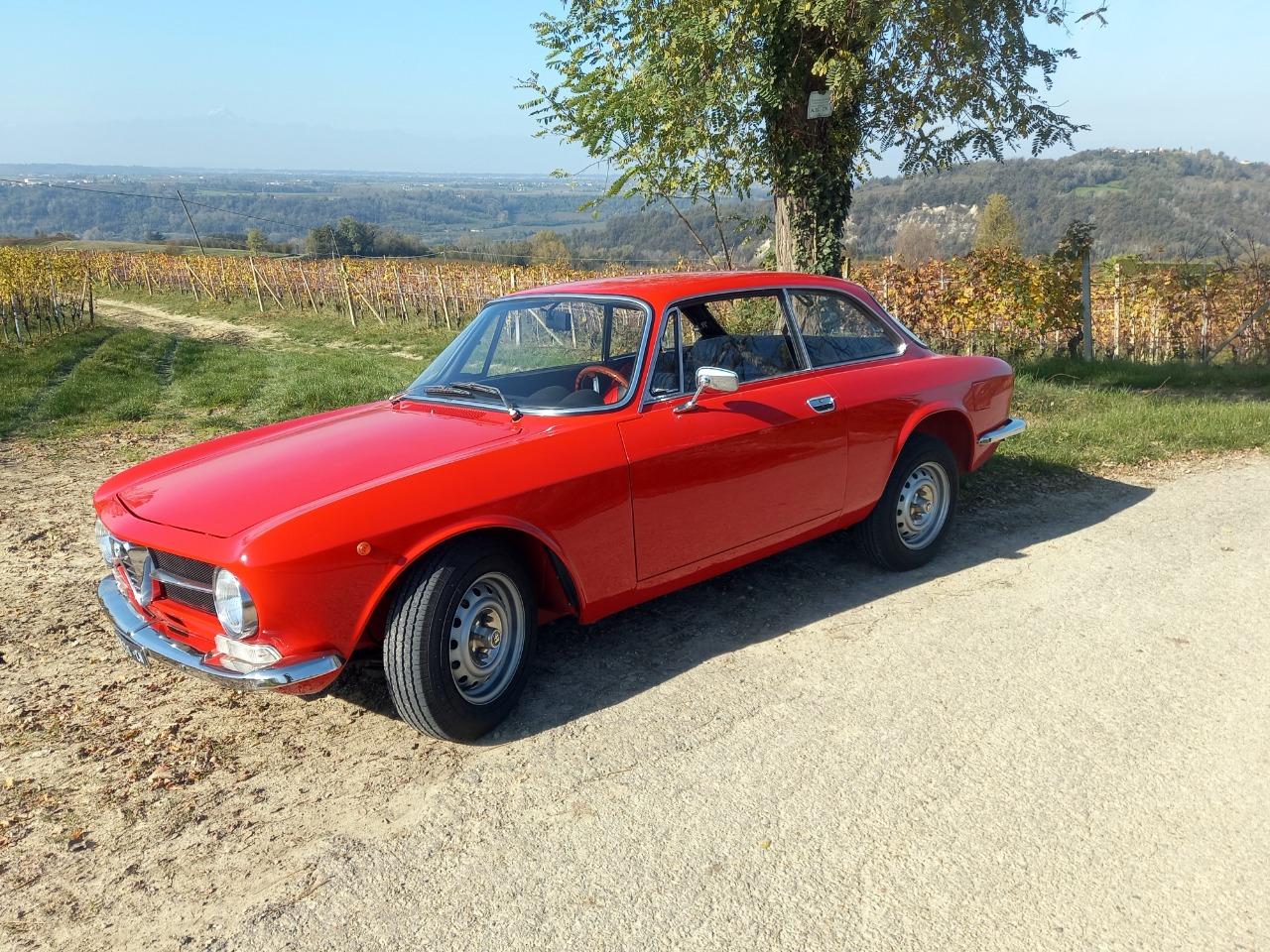ALFA ROMEO GT JUNIOR 1600 - 1972 LesAnciennes.com