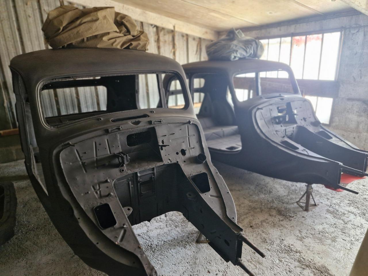 Coques CITROEN Traction LesAnciennes.com