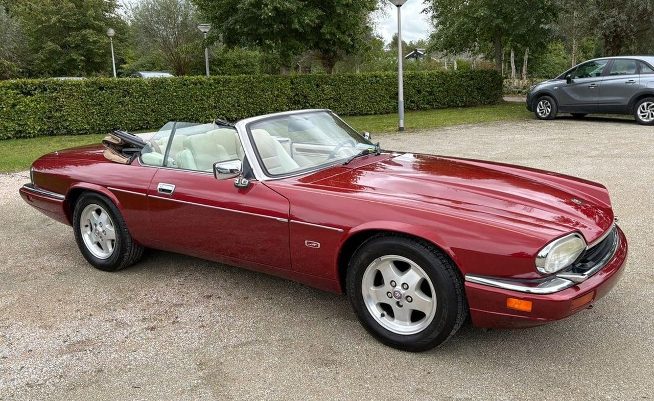 1995 Jaguar XJS Convertible 4.0 LesAnciennes.com