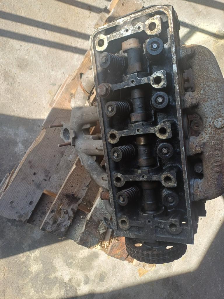 Culasse PEUGEOT 304 LesAnciennes.com