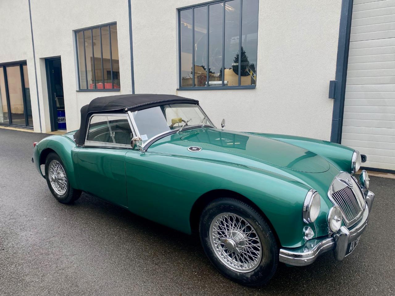 MG MGA - 1957 LesAnciennes.com