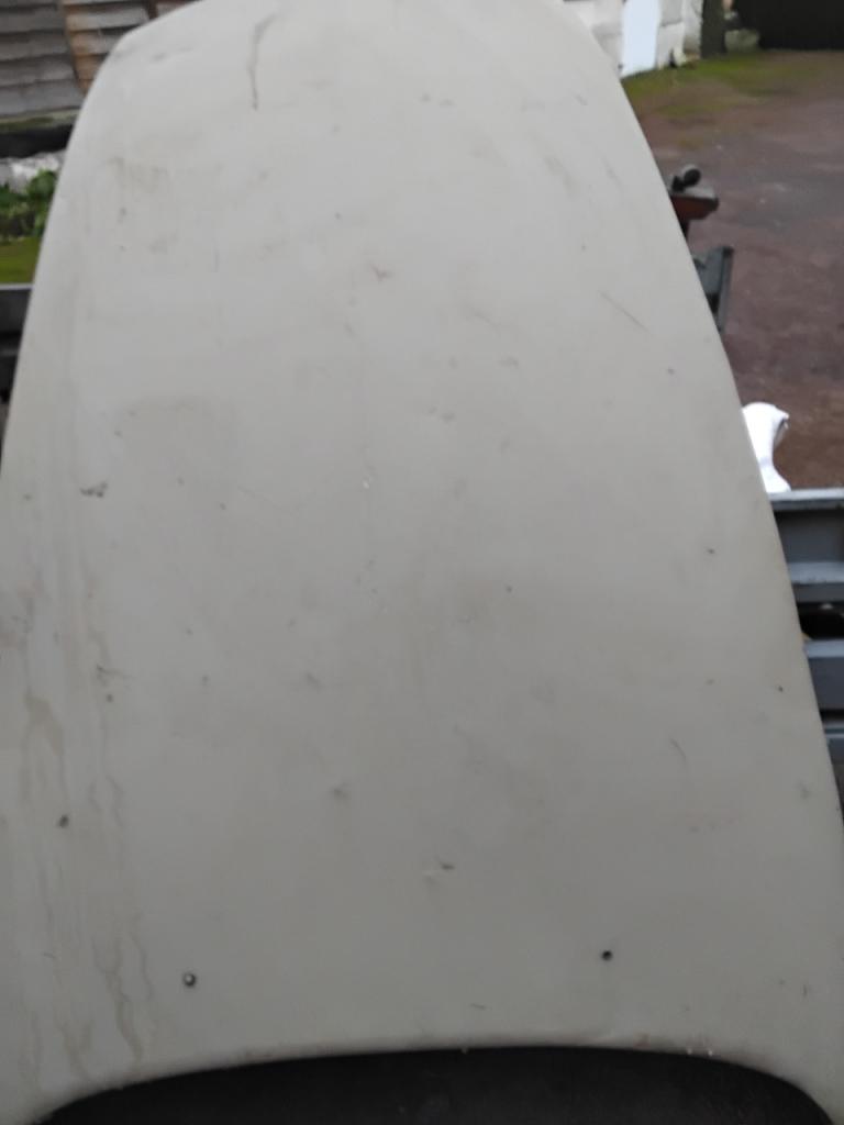 Capot ds LesAnciennes.com