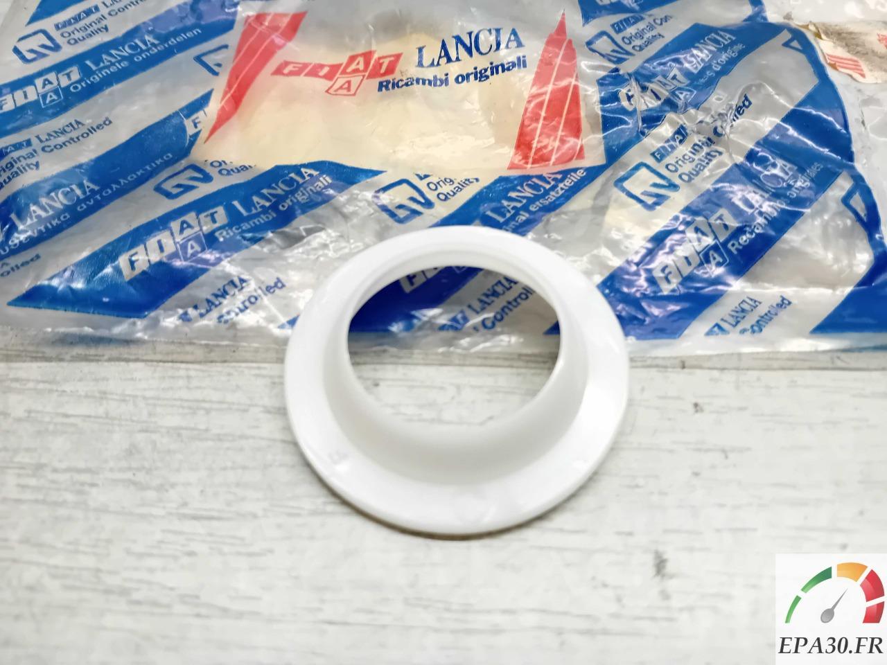 82410675 BAGUE LEVIER VITESSES LANCIA DELTA THEMA LesAnciennes.com