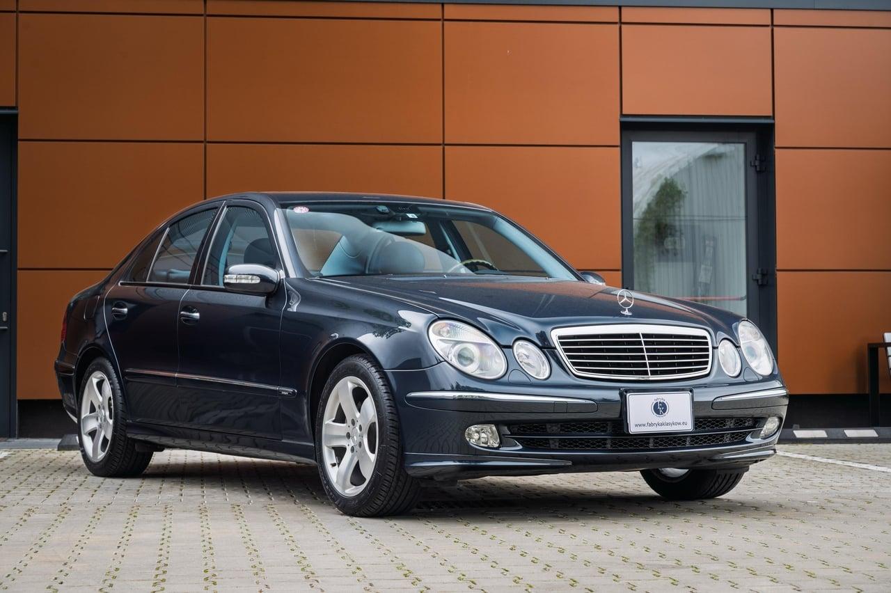 2002 Mercedes-Benz W211 E500 Avantgarde LesAnciennes.com