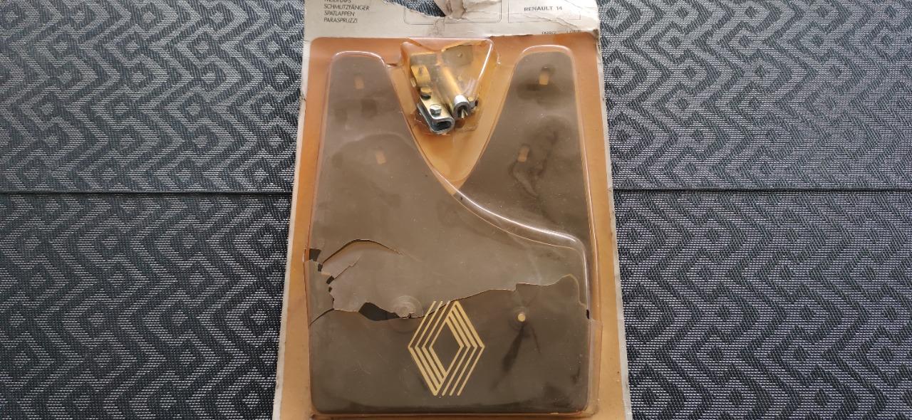 Bavettes RENAULT 14 (R14) LesAnciennes.com