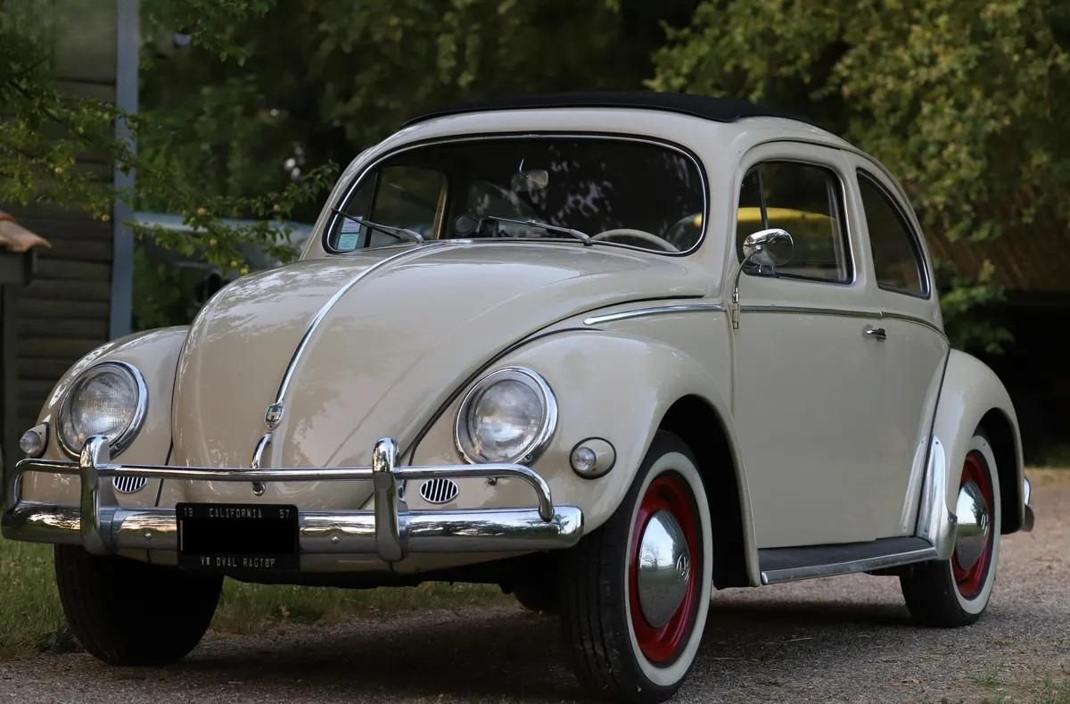 Recherche pièces VOLKSWAGEN Coccinelle ovale 1956 LesAnciennes.com