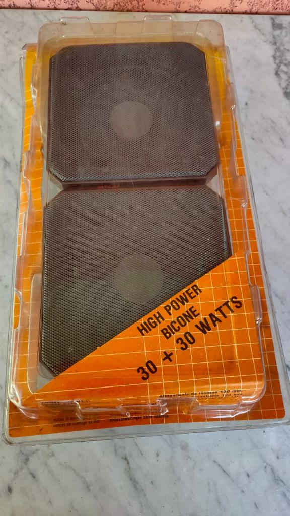 Hauts Parleurs Encastrables pour Voitures Ancienne LesAnciennes.com