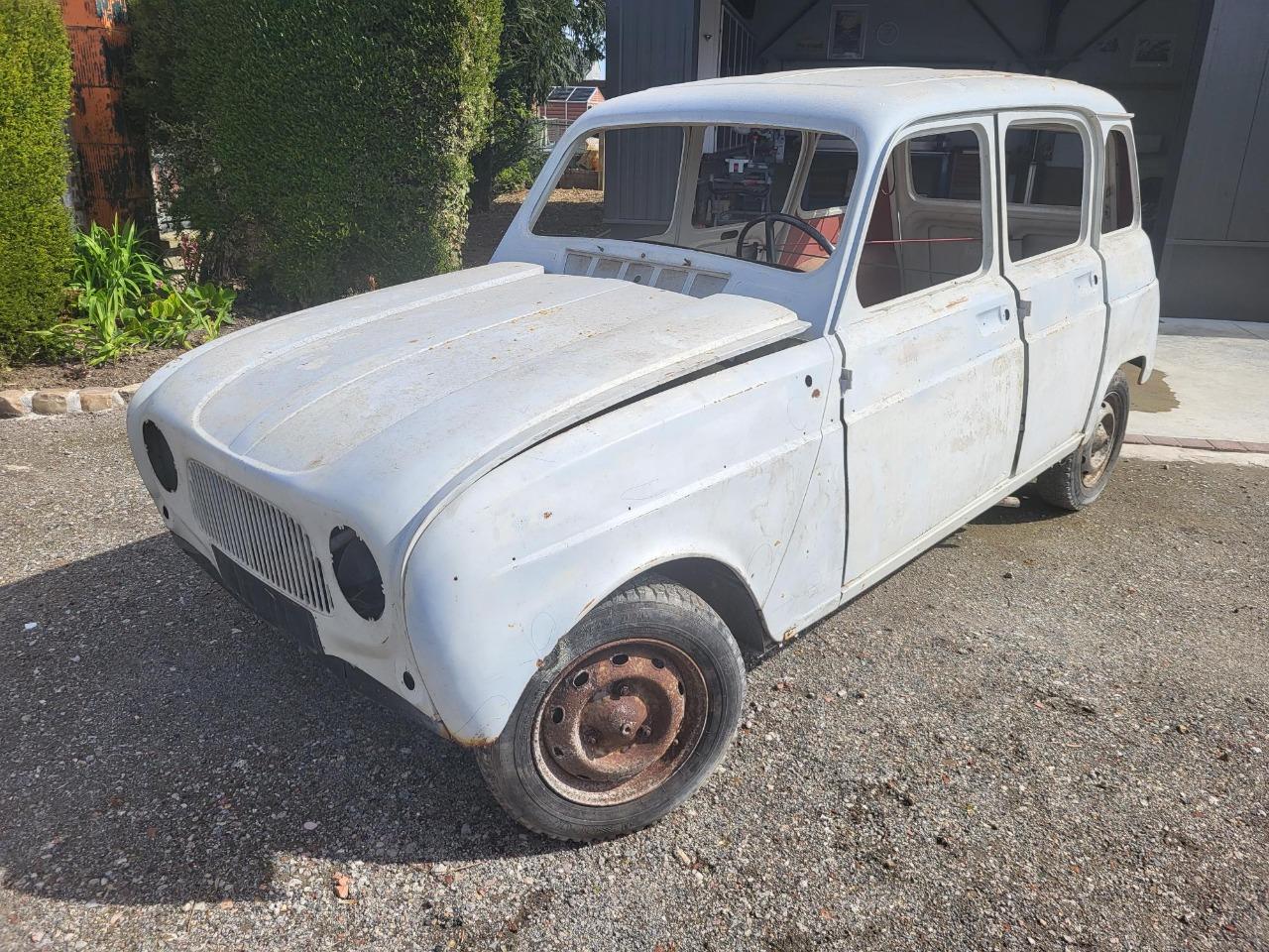 RENAULT 4 (R4) - 1962 LesAnciennes.com